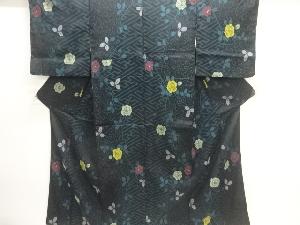 大正ロマン　薔薇に唐草・紗綾形模様織出し着物